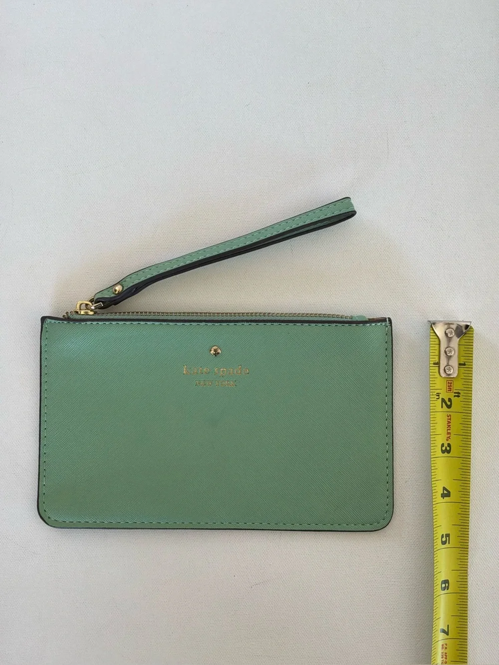 Kate Spade New York Mint Green Saffiano Leather Wristlet Pouch Wallet